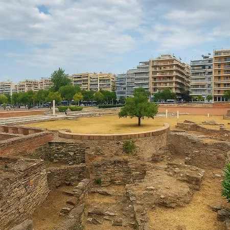 Domus Philippou I, Center Of